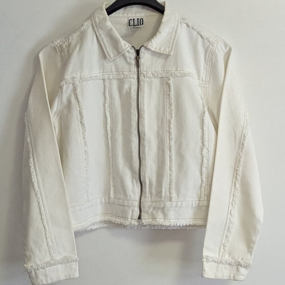 CLIO White Denim Jacket Size 8.